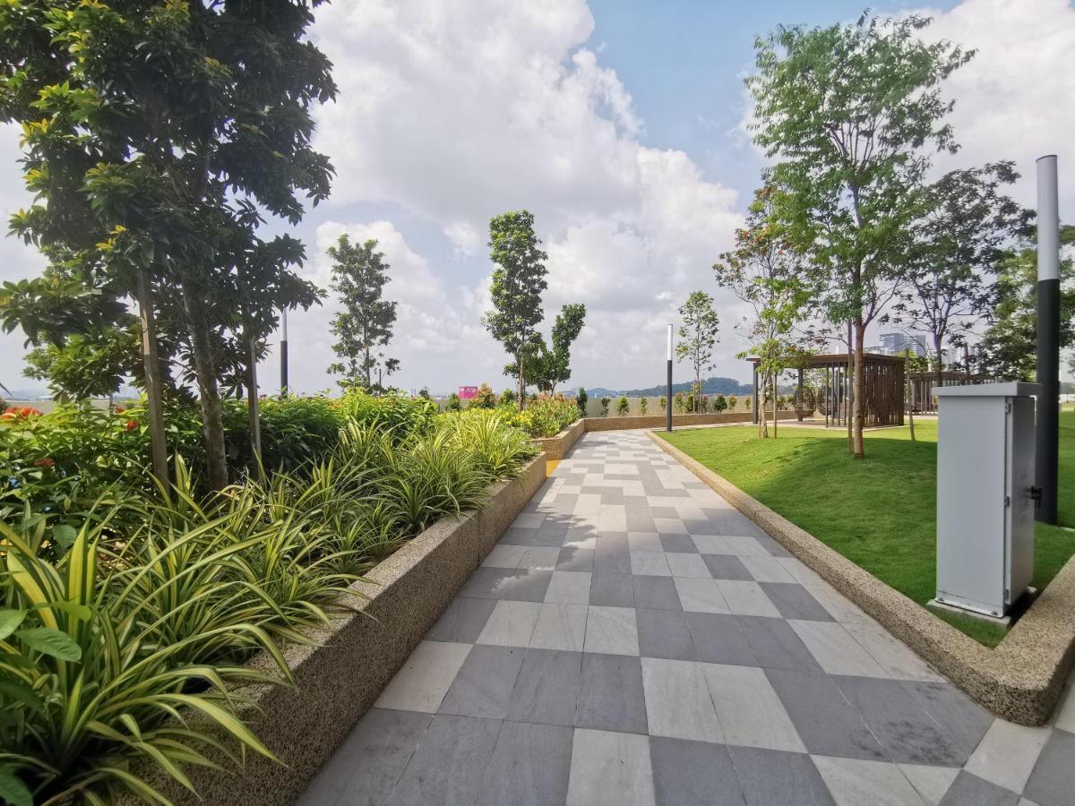 Appartamento Traders Garden Cheras Esterno foto